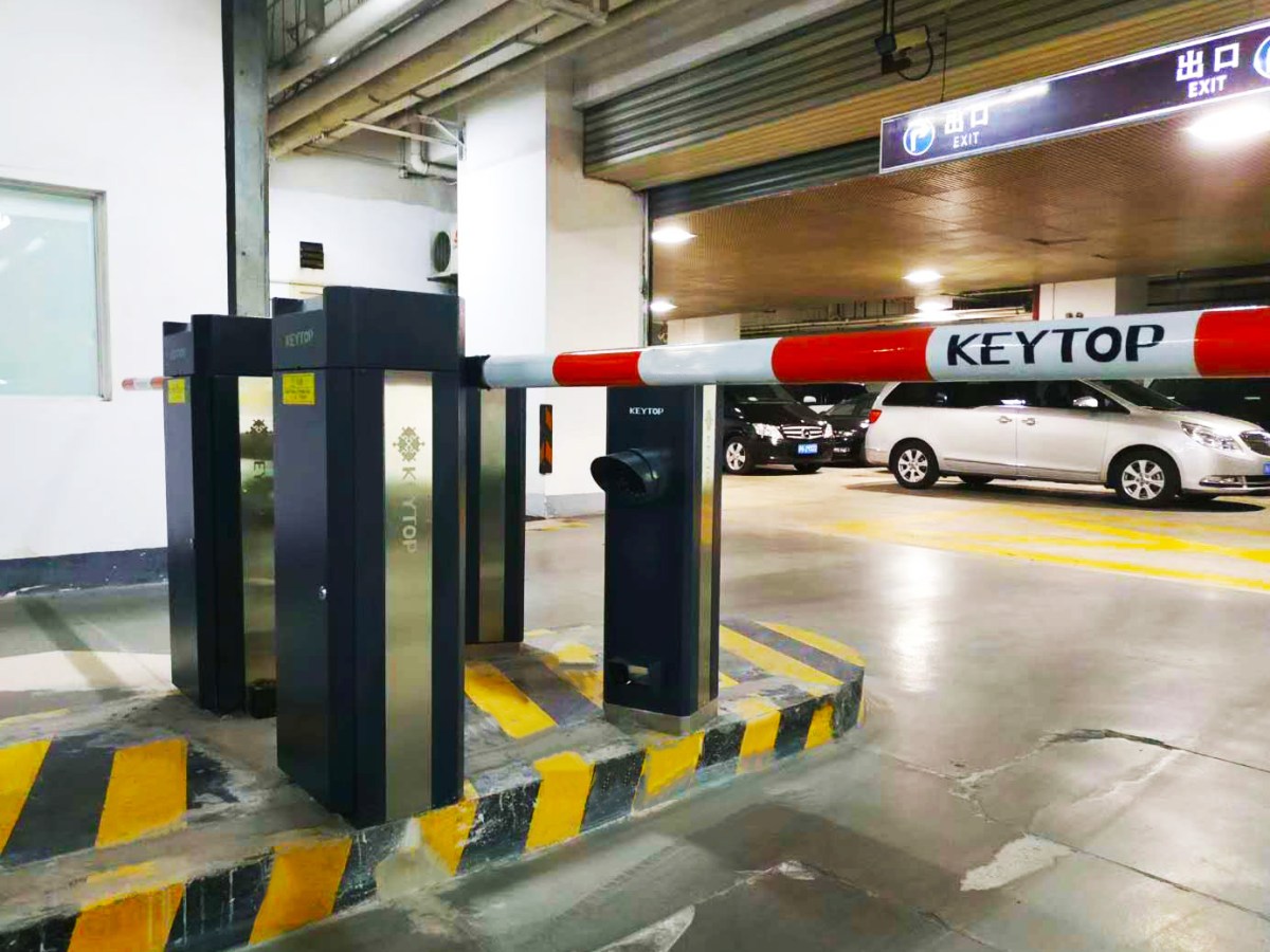 Contactless Parking Experience